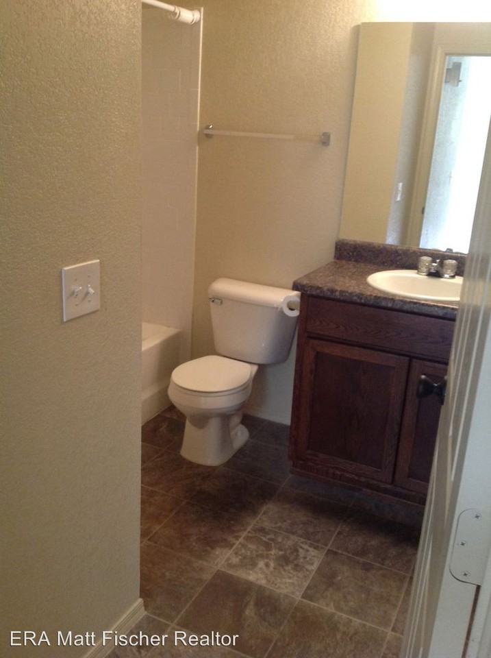 9156 E 30th Pl - Photo 3 of 12