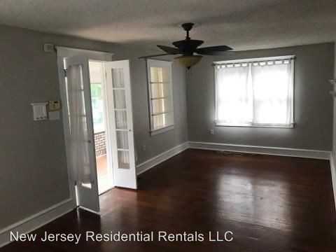 139 Spring St - Photo 2 of 13