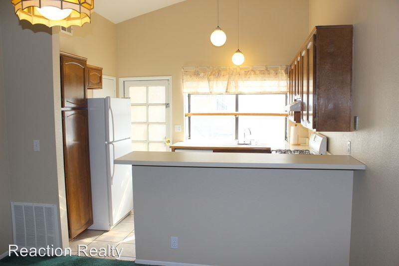 835 W. Grovewood St. - Photo 3 of 9