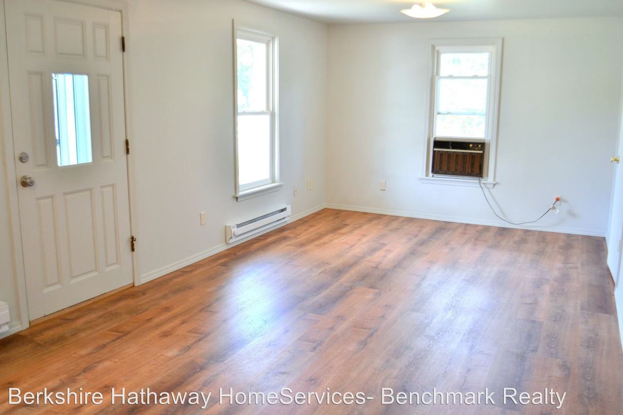 703 W Locust St. - Photo 3 of 44