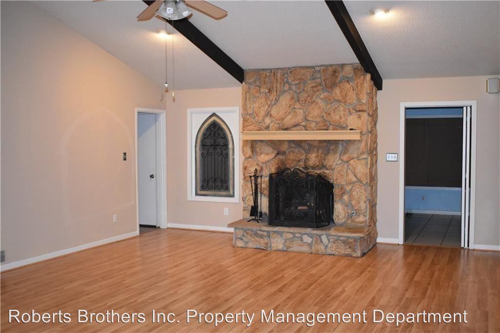 2213 Woodlea Drive West - Photo 2 of 23