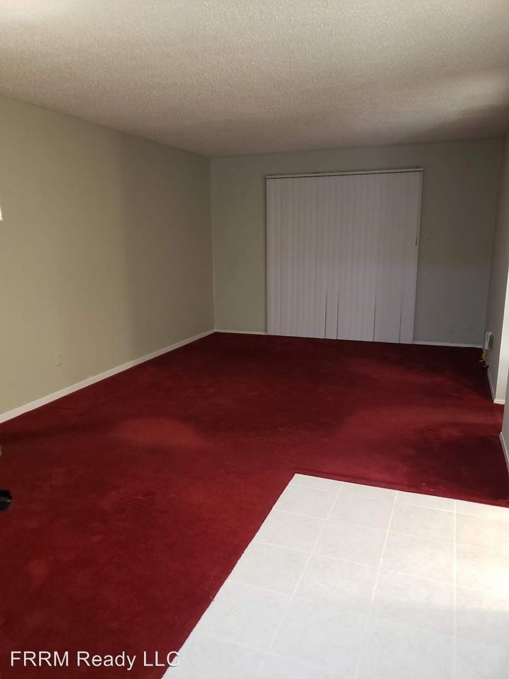 4837 Cedar Springs Rd - Photo 3 of 24