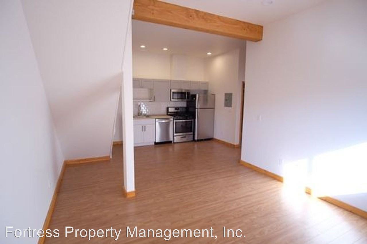 9715 N. Oregonian Avenue - Photo 2 of 5