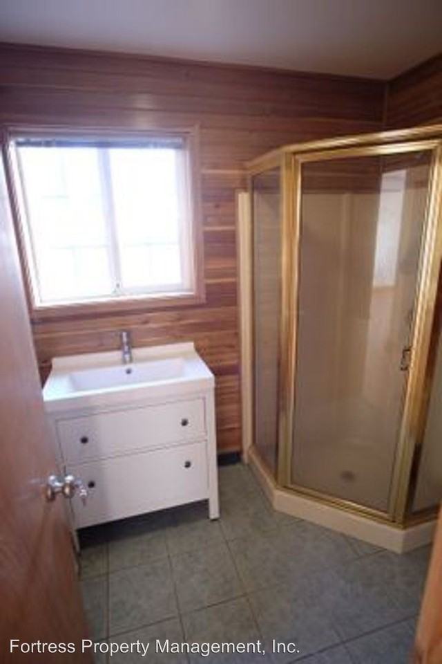 9715 N. Oregonian Avenue - Photo 3 of 5