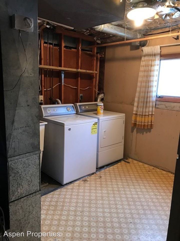 221 S 13th Ave - Photo 3 of 14