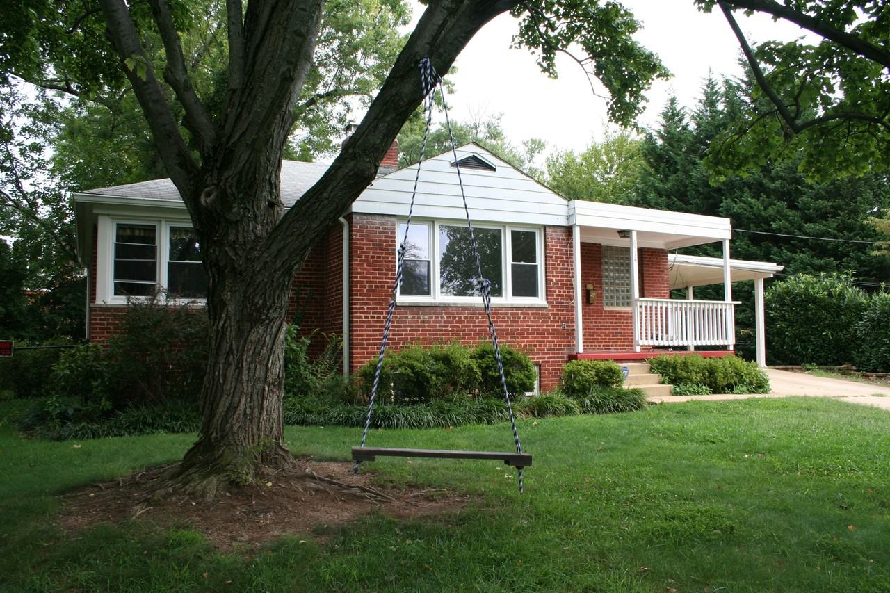 6514 Ivy Hill Dr - Photo 3 of 20