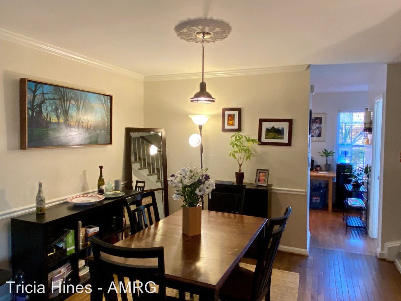 870 N Jackson St - Photo 3 of 9