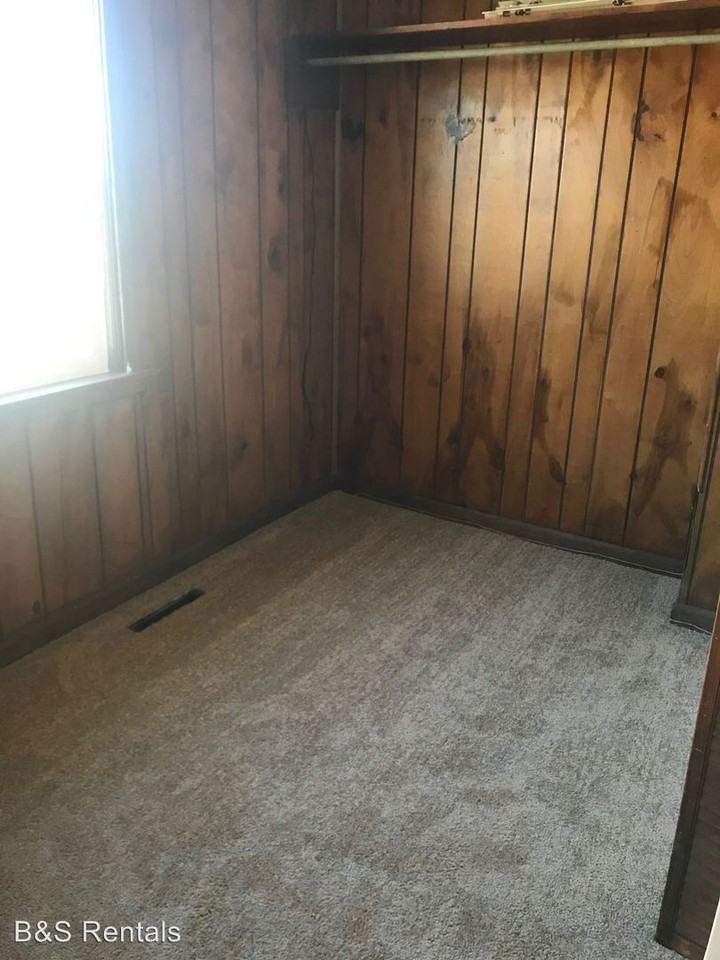 645 Ferry Rd - Photo 2 of 8