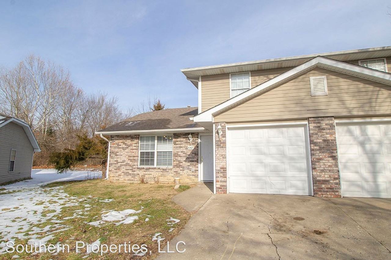 647 W Country Squire Ct