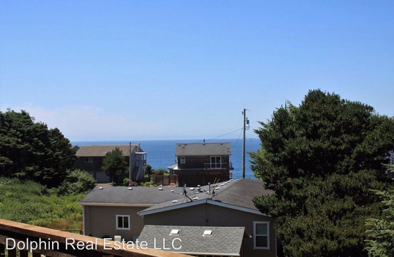 1130 Sw Pine Ave - Photo 3 of 18