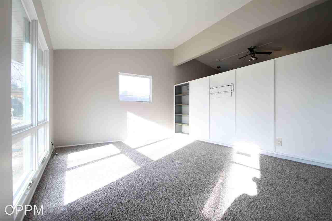 8757 Grand Ave - Photo 3 of 19