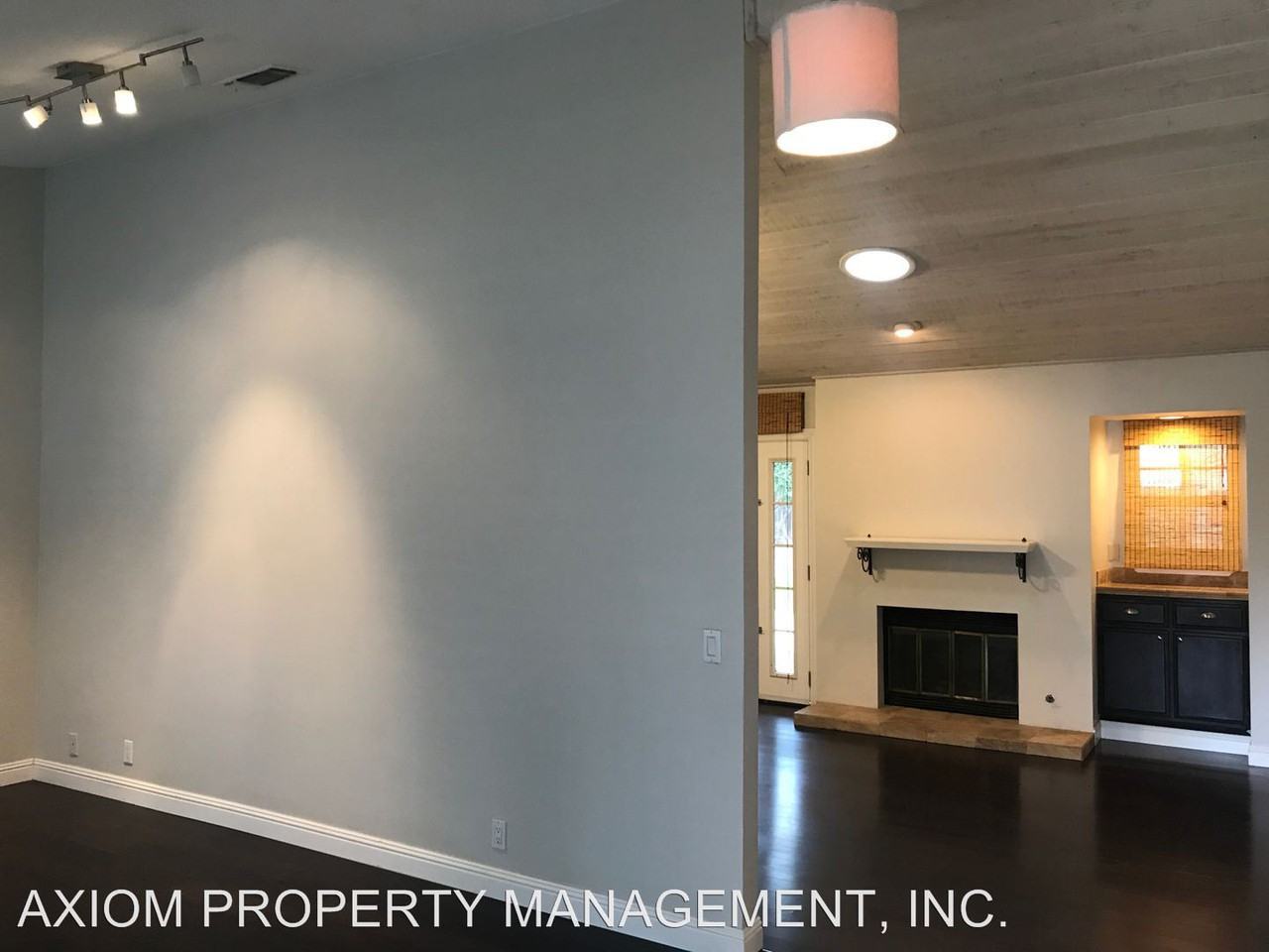 1526 Lariat Loop - Photo 2 of 15