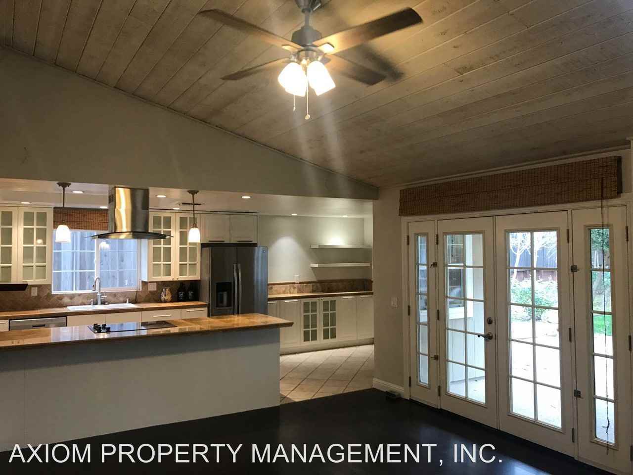 1526 Lariat Loop - Photo 3 of 15