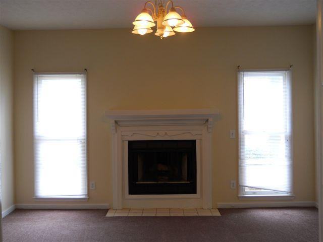 326 Hardaway Ct - Photo 2 of 10