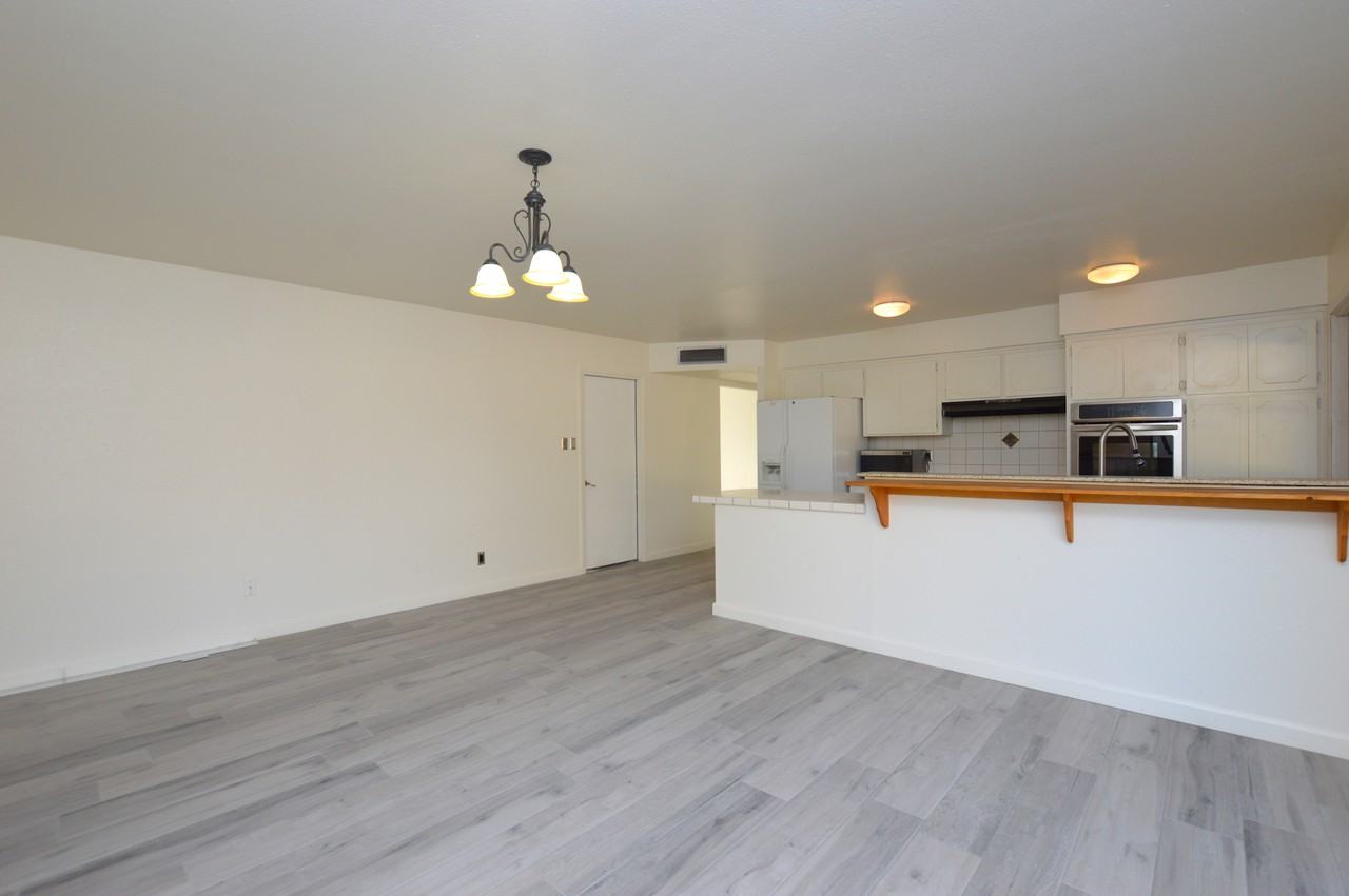 2006 E Cornell Dr - Photo 3 of 21