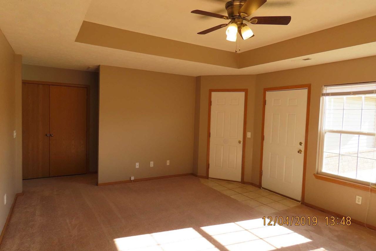 4427 La Siesta St. - Photo 3 of 10