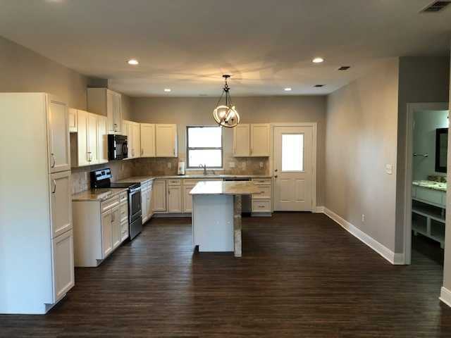 619 North Miller Street - Photo 3 of 14