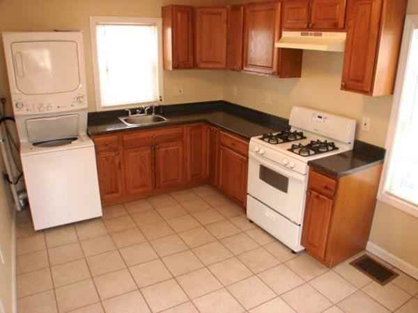 16-18 Lynde St Unit 18 - Photo 2 of 20