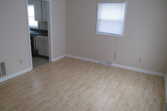 517 South Chicago Street - Photo 2 of 9