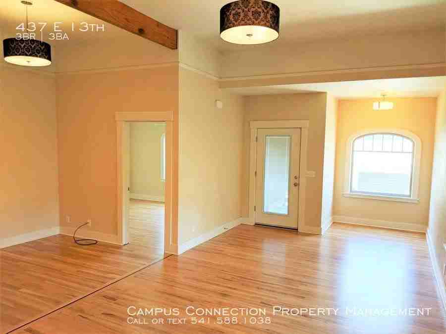 437 E 13th Aly - Photo 3 of 9