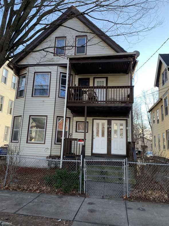 18 Bassett St, New Haven, CT 06511 5 Bedroom Apartment for 1,800/month