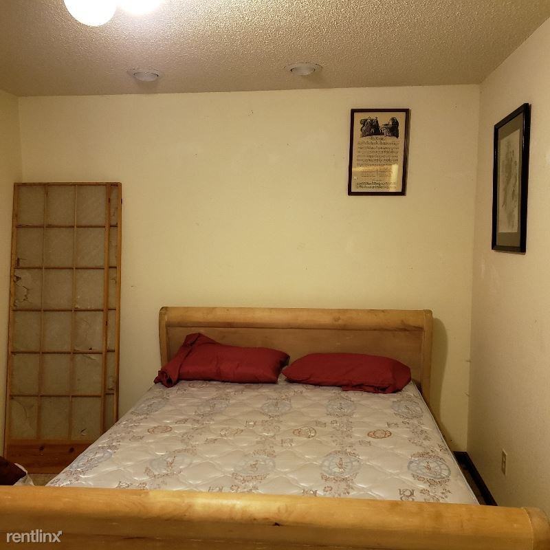 1636 Waterford Lane - Photo 2 of 9