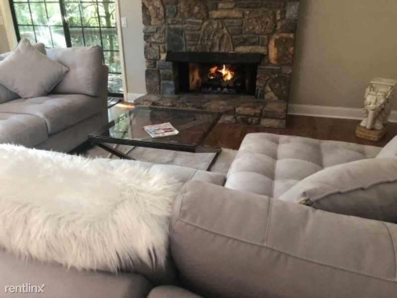 1155 Soquili Dr - Photo 3 of 6