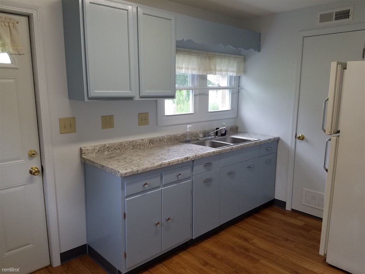 914 Garfield Street - Photo 3 of 12