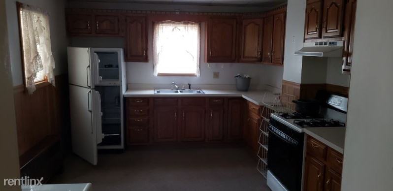 1534 W Norwegian St - Photo 3 of 4