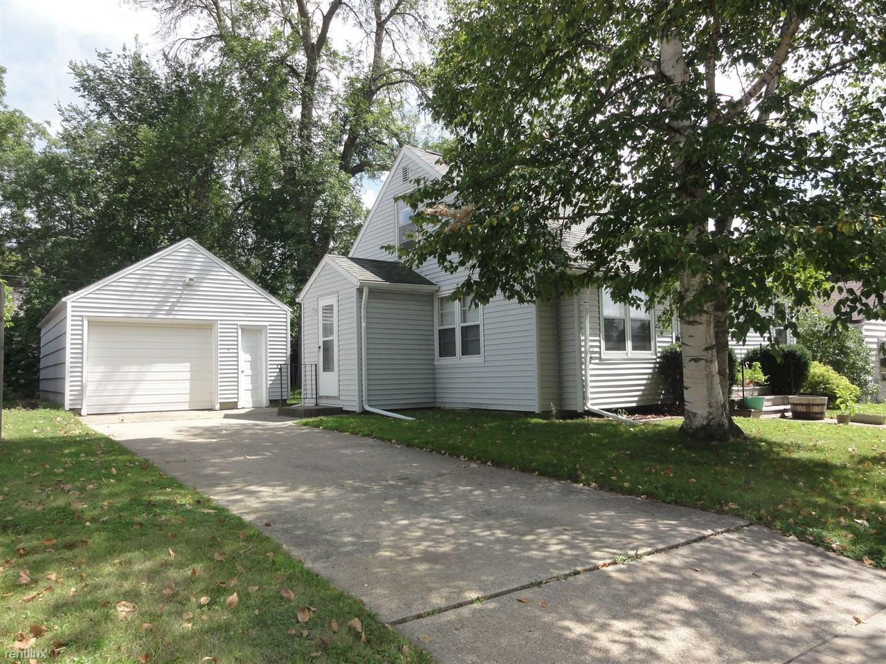 831 S Rusk Ave - Photo 3 of 3