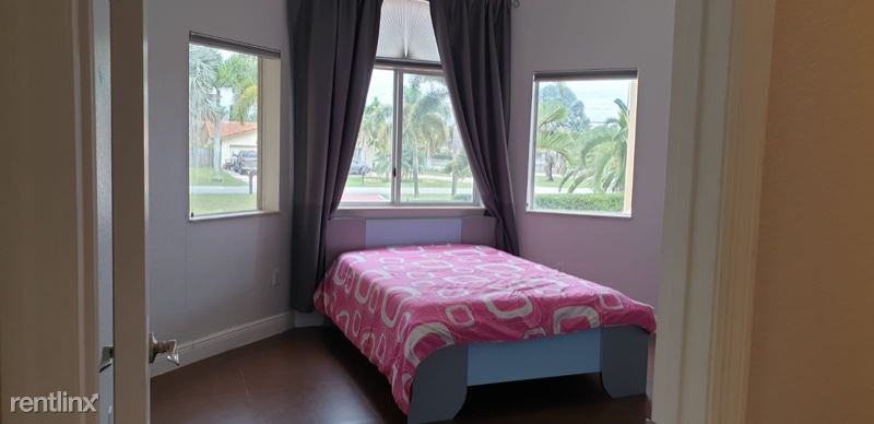 141 Ave Miramar - Photo 2 of 7