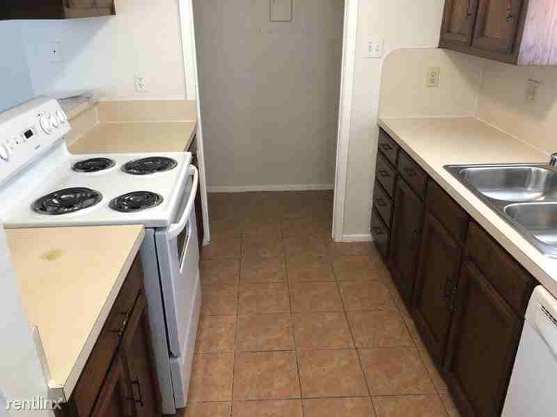 3900 Camelot St - Photo 3 of 10