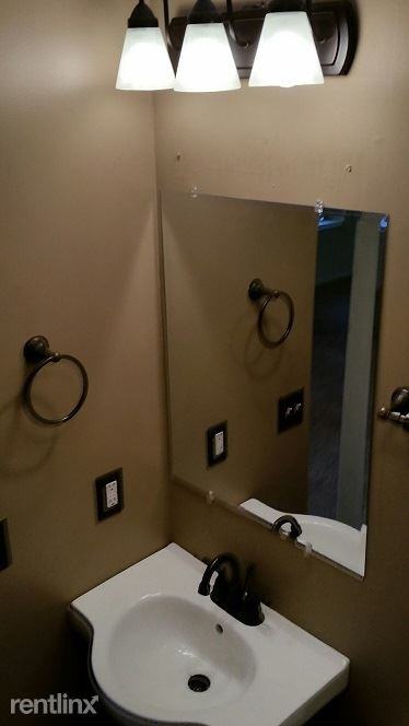 1837 Nw Blaine - Photo 3 of 13