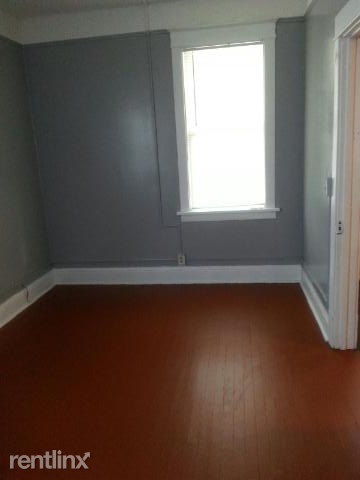 1916 Delaware Street - Photo 3 of 4