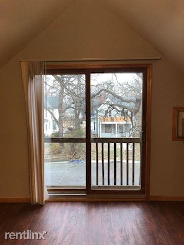 1905 Feronia Ave 4 - Photo 2 of 3