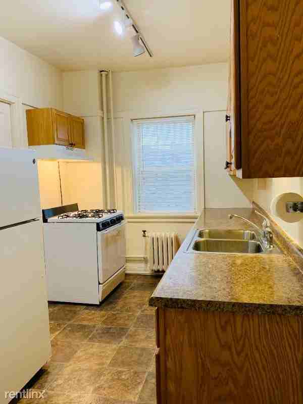 709 E Juneau - Photo 3 of 7