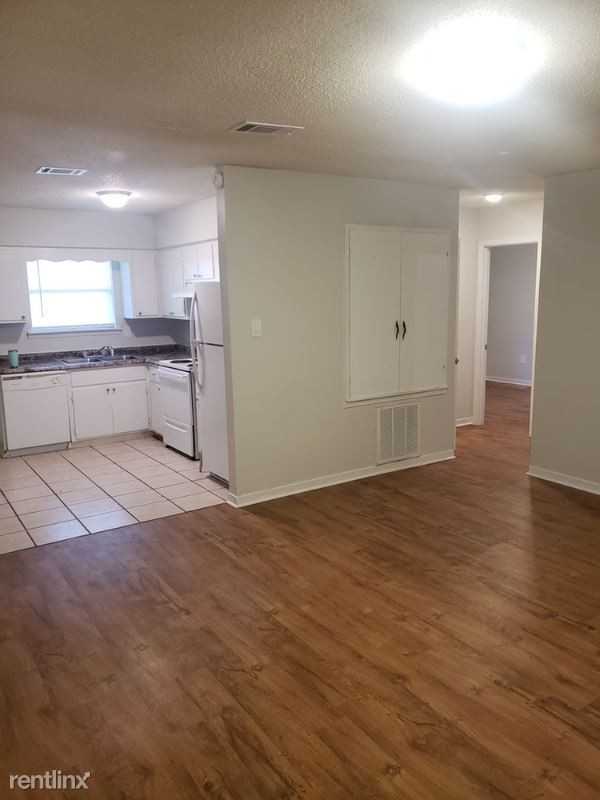 411 Braxton Avenue 6 - Photo 3 of 10