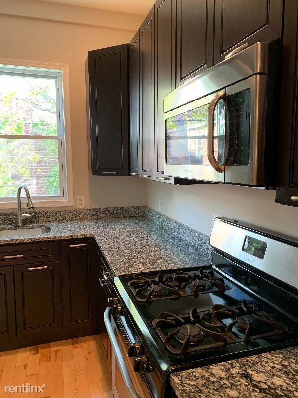311 S Highland Ave 2 - Photo 2 of 23