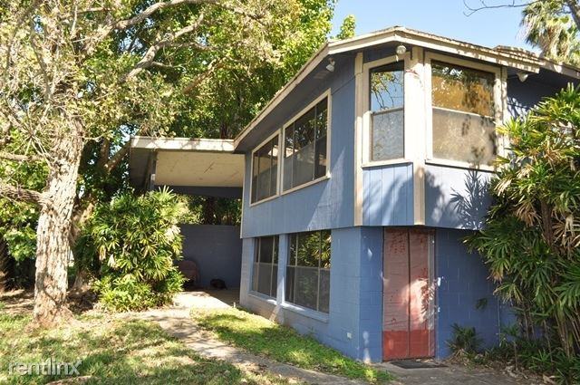 8364 Lago Vista - Photo 2 of 15