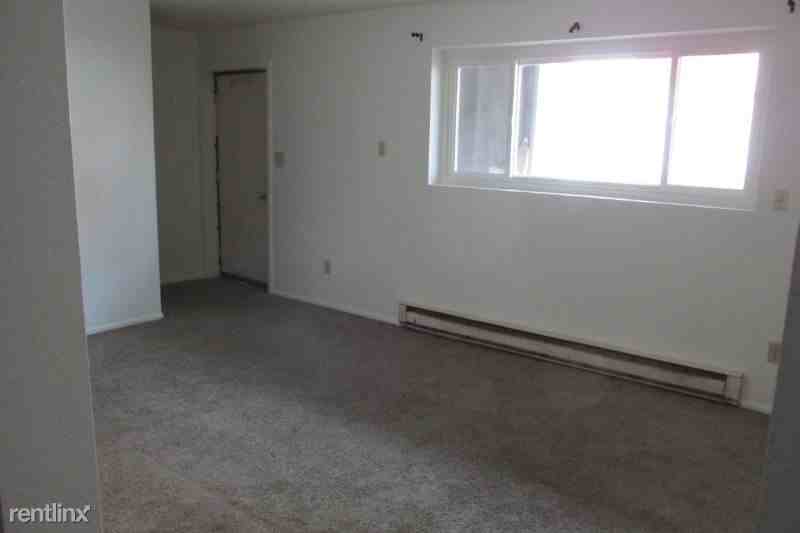 2315 15th Ave. South 8 - Photo 3 of 11