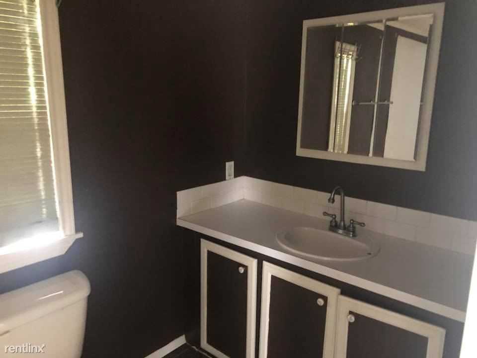 317 Timberland Dr - Photo 3 of 8