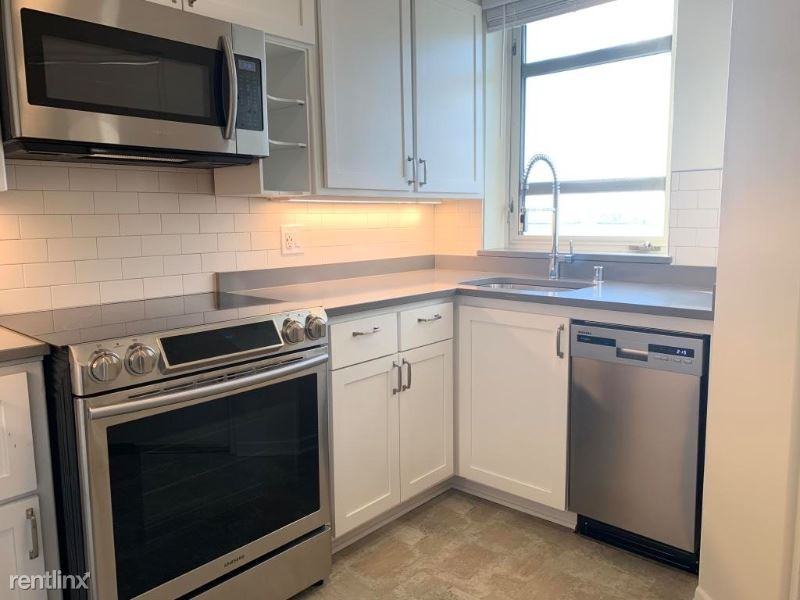 1260 N. Prospect Ave 106 - Photo 2 of 17