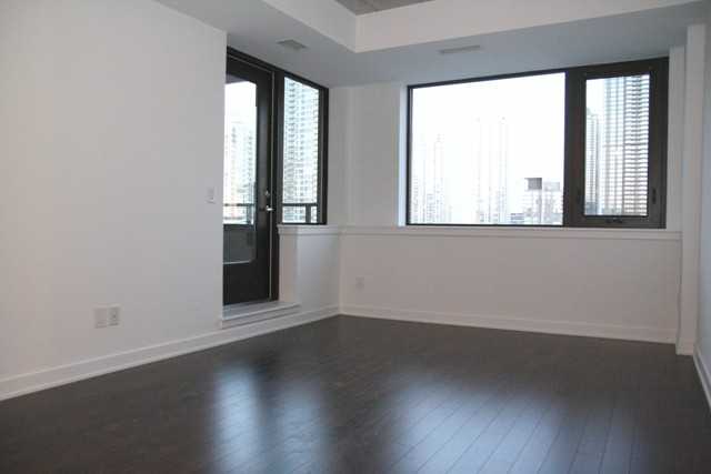 400 Wellington Street West