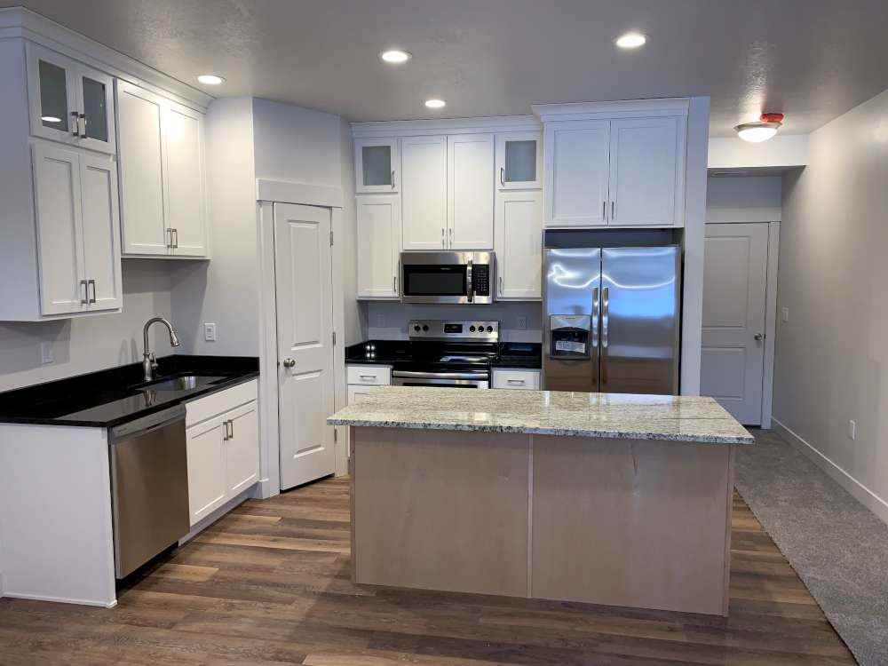 252 En - Photo 2 of 11