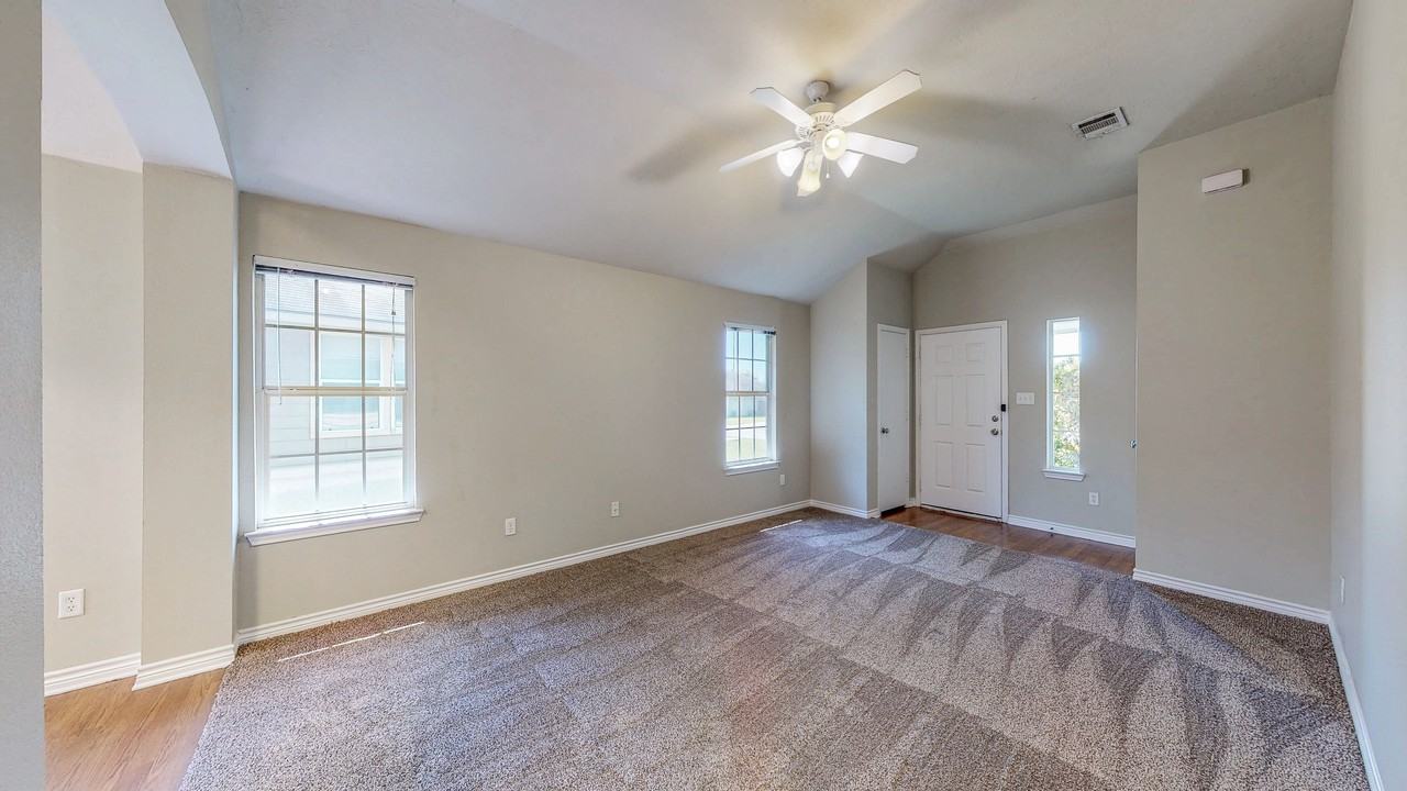 1000 Windmeadows Dr - Photo 6 of 34