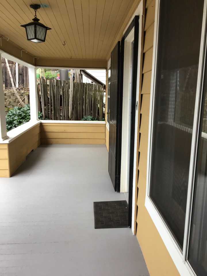 9064 Howell Ln - Photo 3 of 38