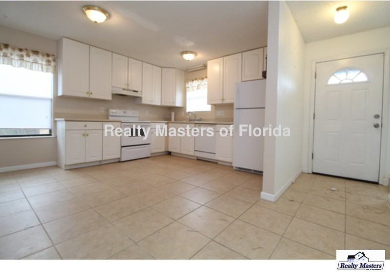 950 Coronado Dr. - Photo 2 of 13