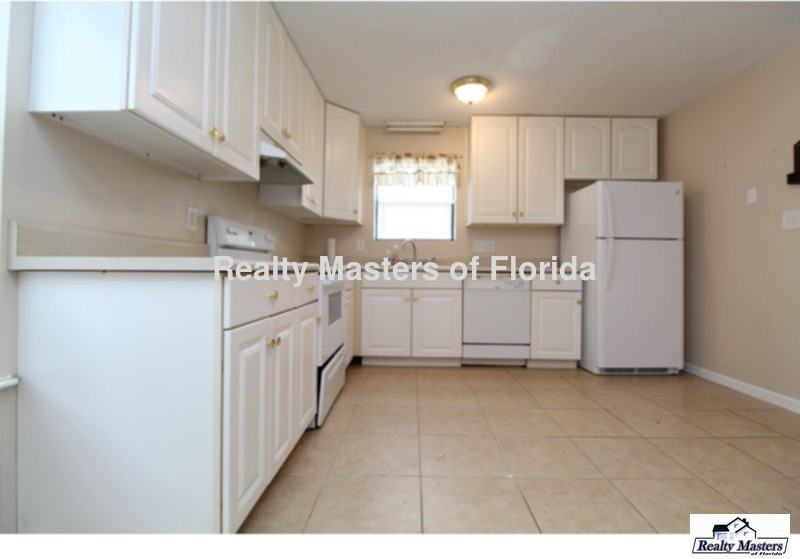 950 Coronado Dr. - Photo 3 of 13