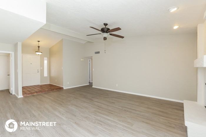 4321 West Park Place - Photo 3 of 16