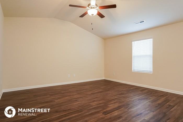 358 Armistead Ct - Photo 3 of 16